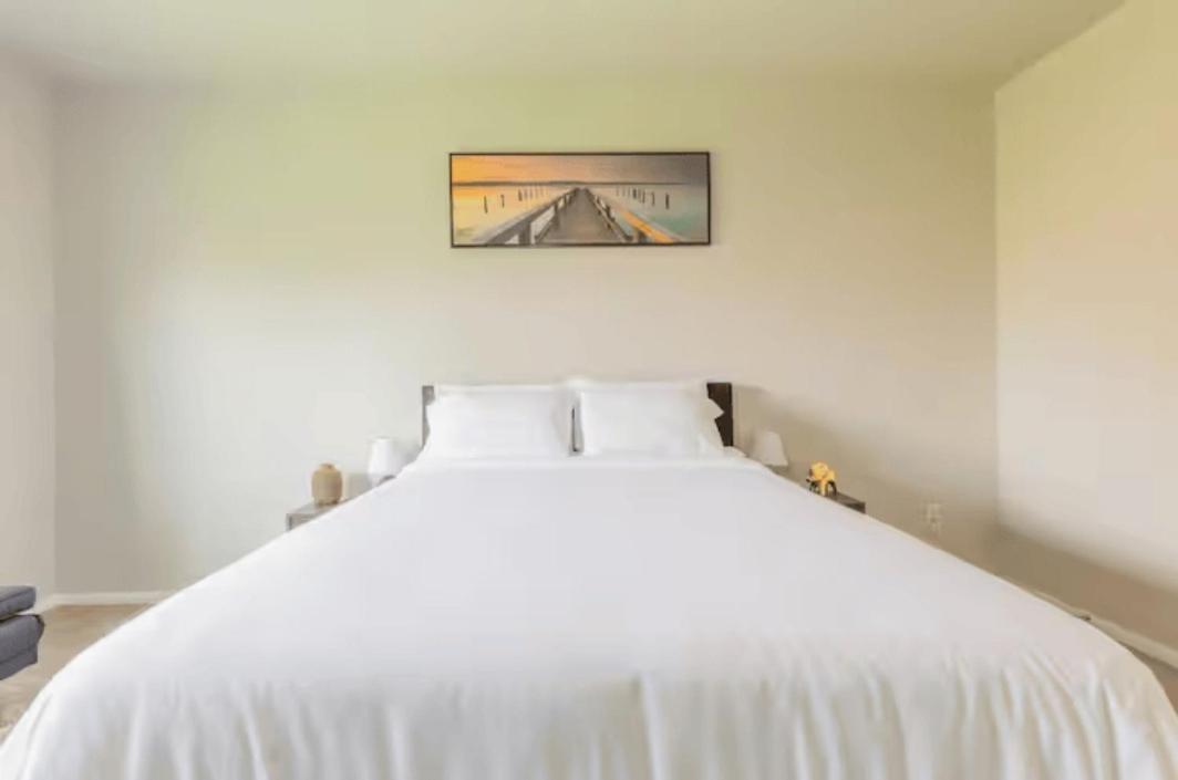 Holiday home Luxury 3br Retreat, Pool, Near Cota & Airport *